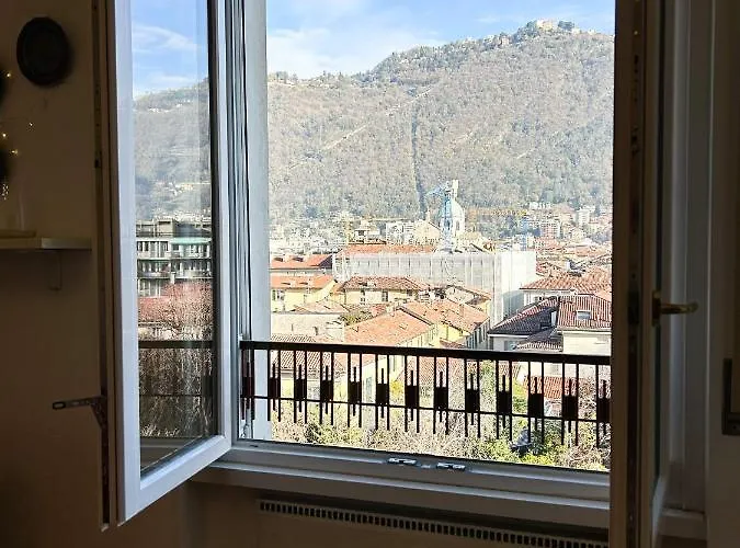 View * Como